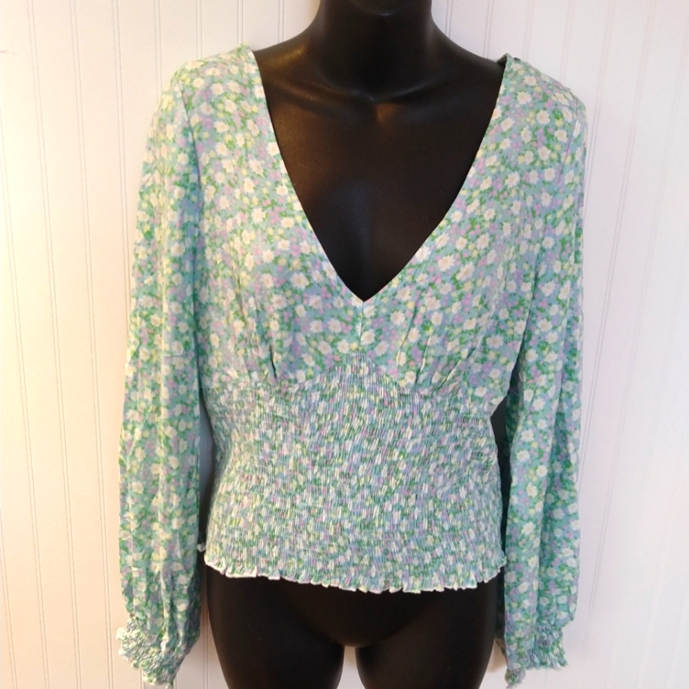 Chance Crop Top. EUC Size Large